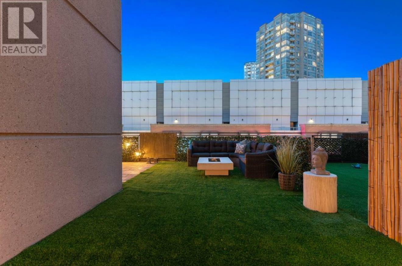 Property Photo: 555 Abbott Street 312 BC V6B 6B8