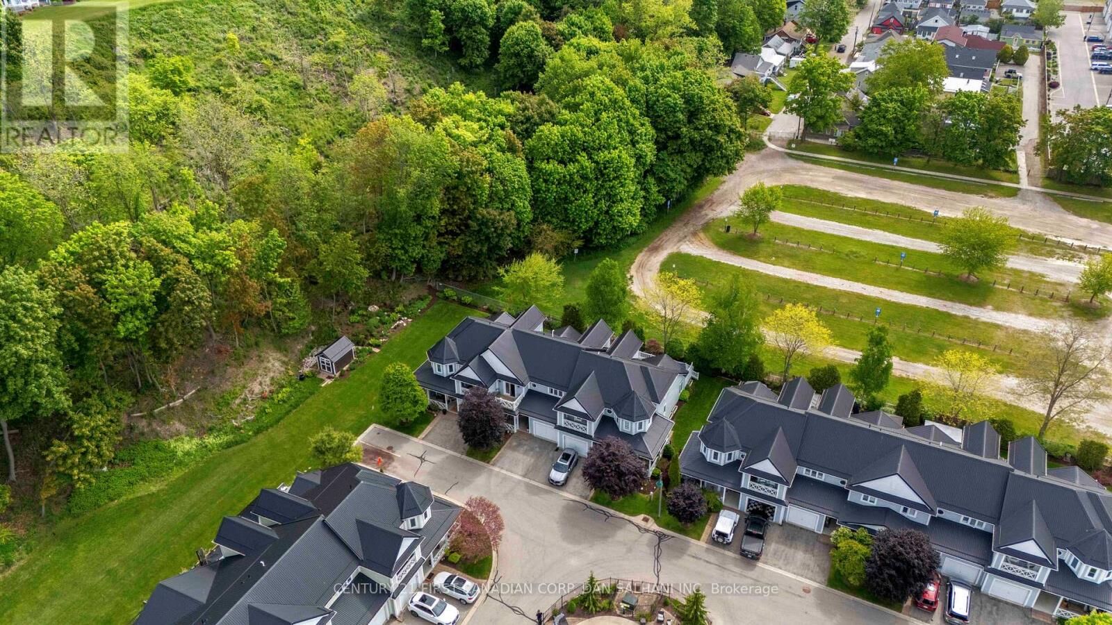 Photo de la propriété: 375 Edith Cavell Boulevard 6 ON N5L 1E6