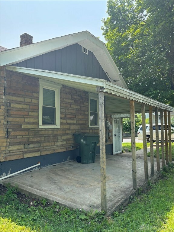 Property Photo: 1035 McArthur Avenue OH 45417