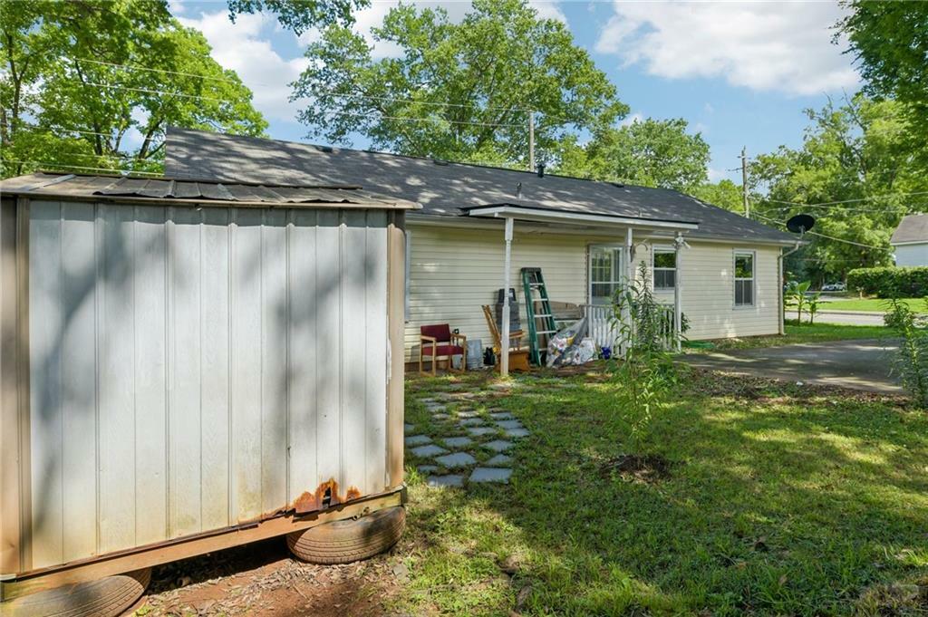 Property Photo: 302 Douglas Street GA 30120