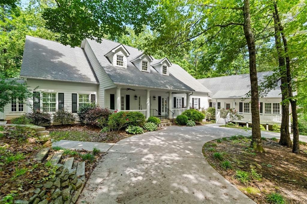 Property Photo: 2058 Sewanee Court GA 30180