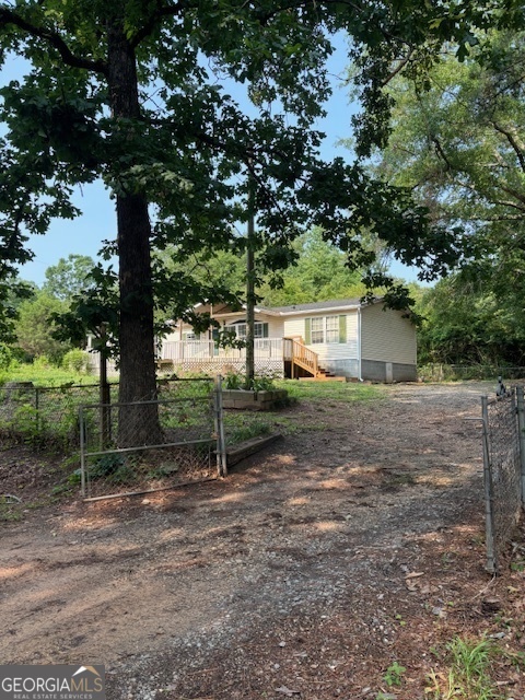 Property Photo: 176 Springdale Road GA 30233