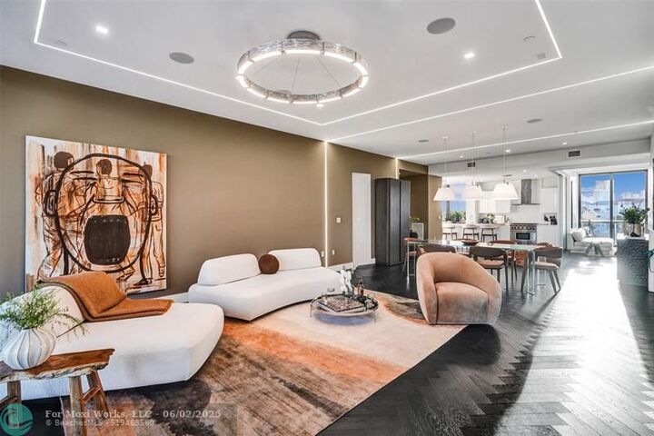 Property Photo:  20 Isle Of Venice Dr, Penthouse 2  FL 33301 