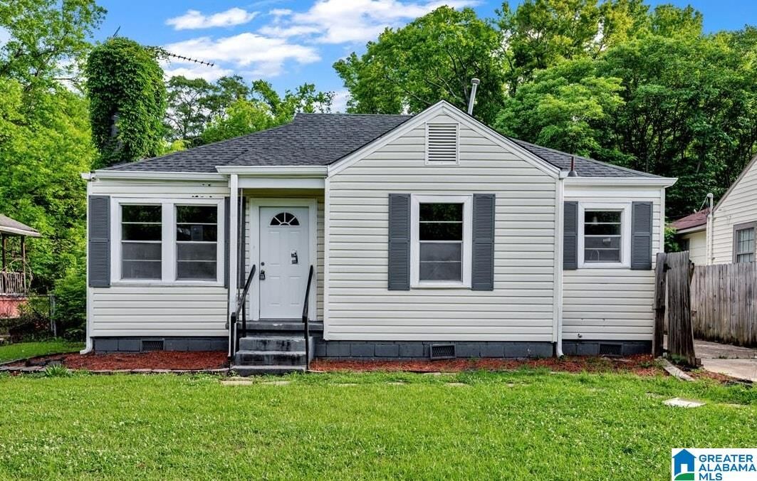 Property Photo:  116 Ivy Avenue  AL 35023 