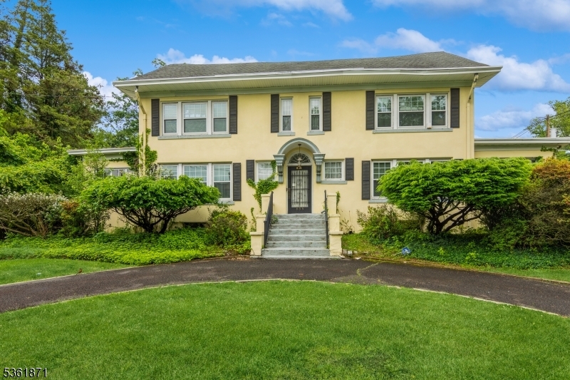 Property Photo:  835 Woodland Ave  NJ 07060 