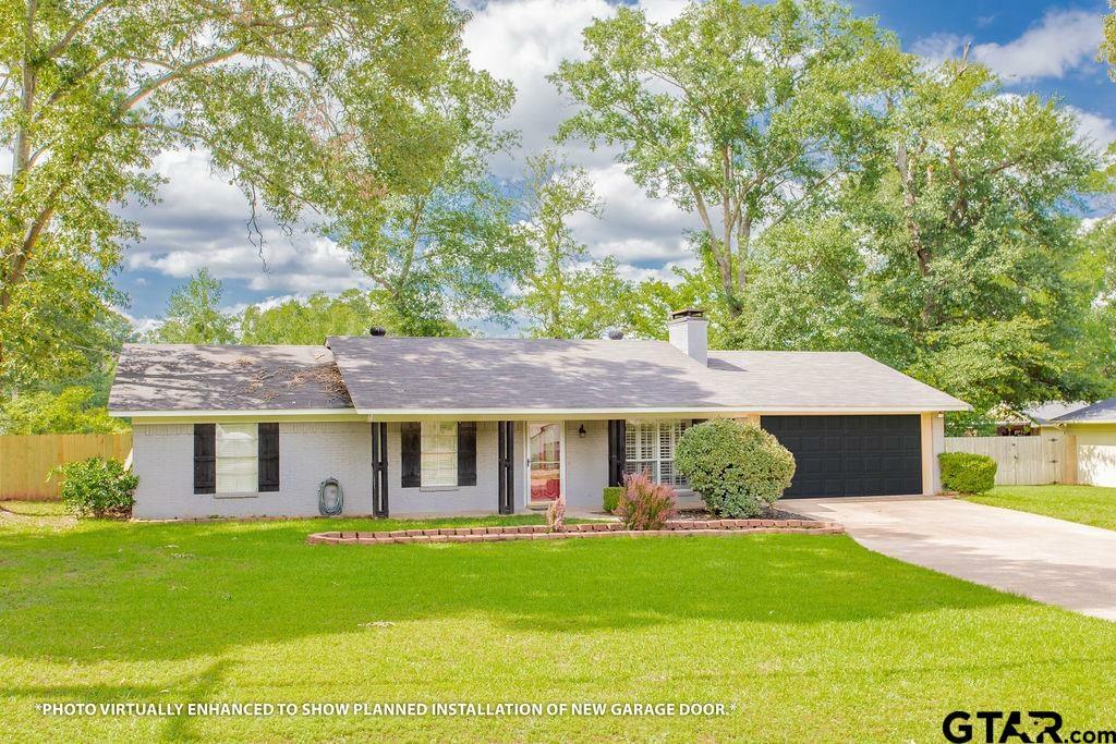 Property Photo: 1521 Tanglewood Drive West TX 75771
