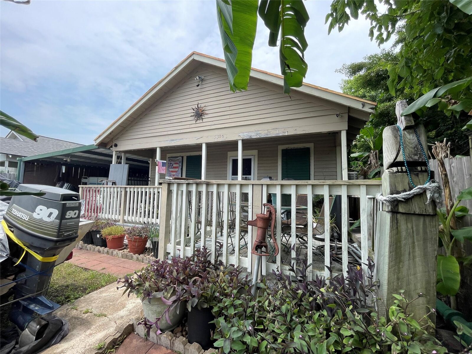 Property Photo: 5510 Avenue R TX 77551