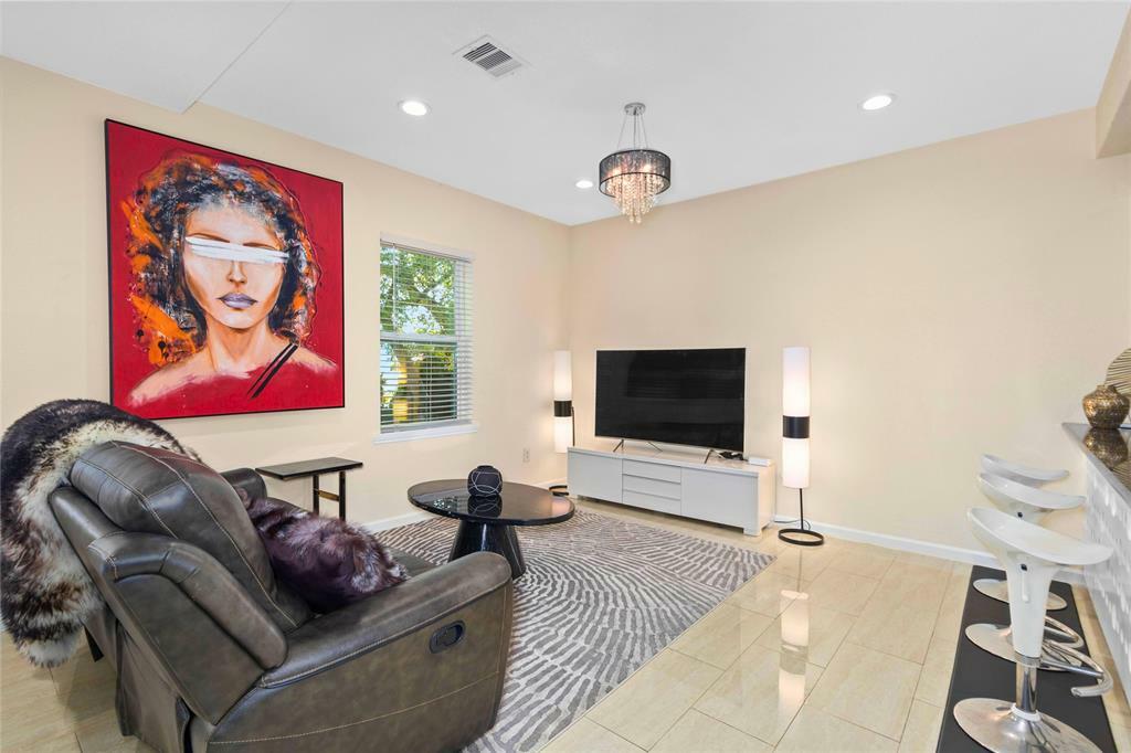 Property Photo: 5324 Avenue R TX 77551