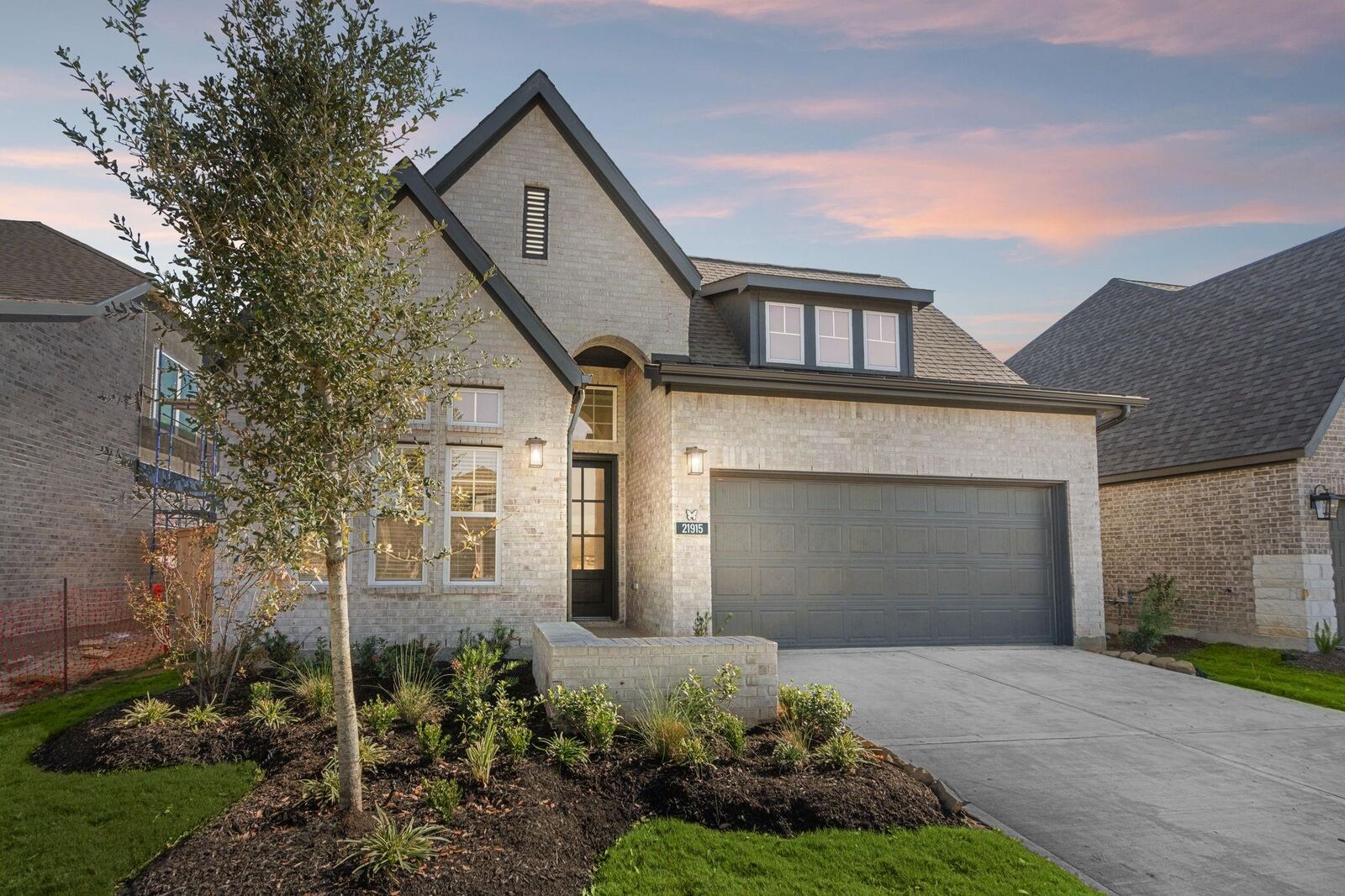 Property Photo:  21915 Woodland Hawthorn Lane  TX 77433 