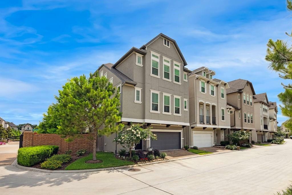 Property Photo: 10603 Centre Green Way TX 77043