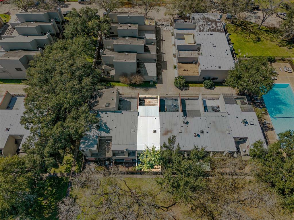 Property Photo: 1629 Prairie Grove Drive TX 77077