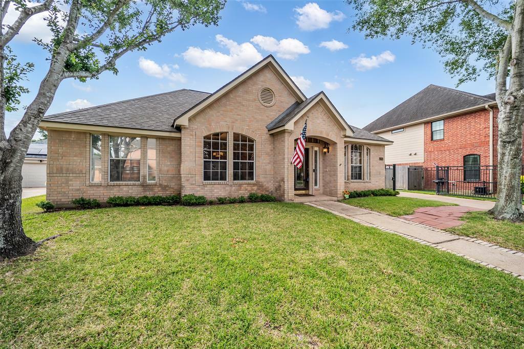 Property Photo: 22915 Heathercroft Drive TX 77450