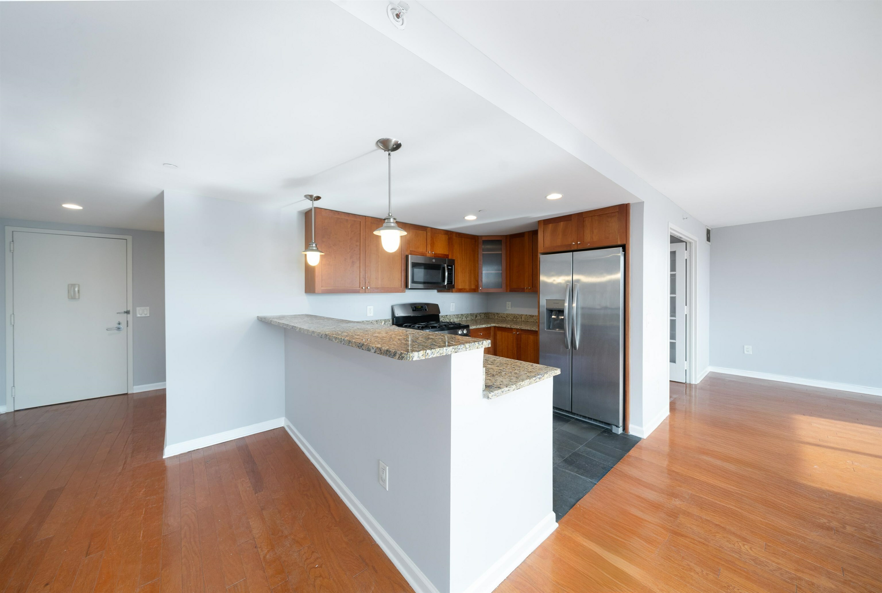 Property Photo: 700 Grove St 12G NJ 07310