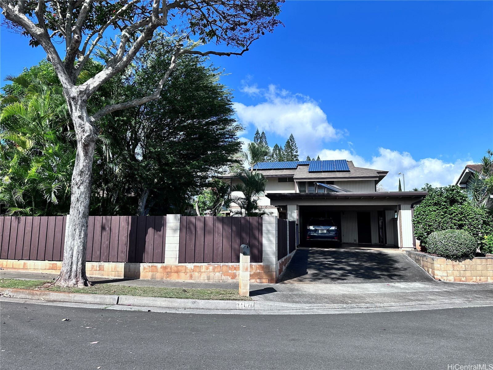 94-070 Akualele Place  Mililani HI 96789 photo
