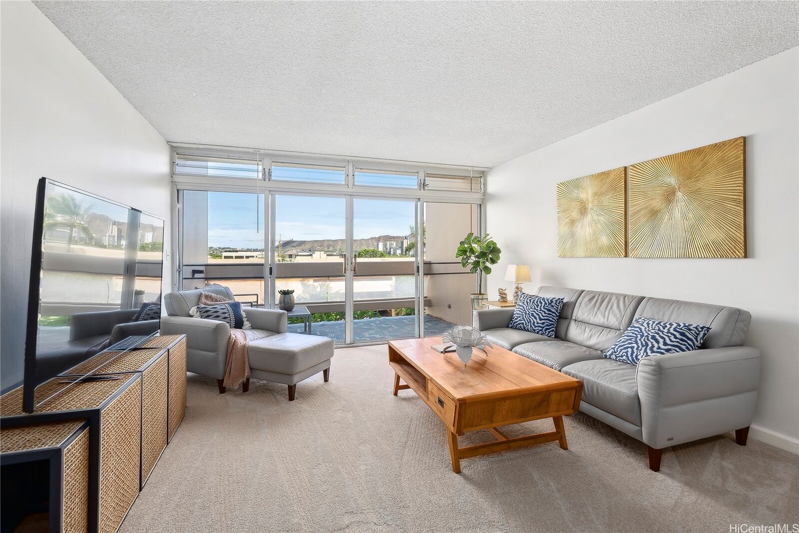 Property Photo:  500 University Avenue 532  HI 96826 