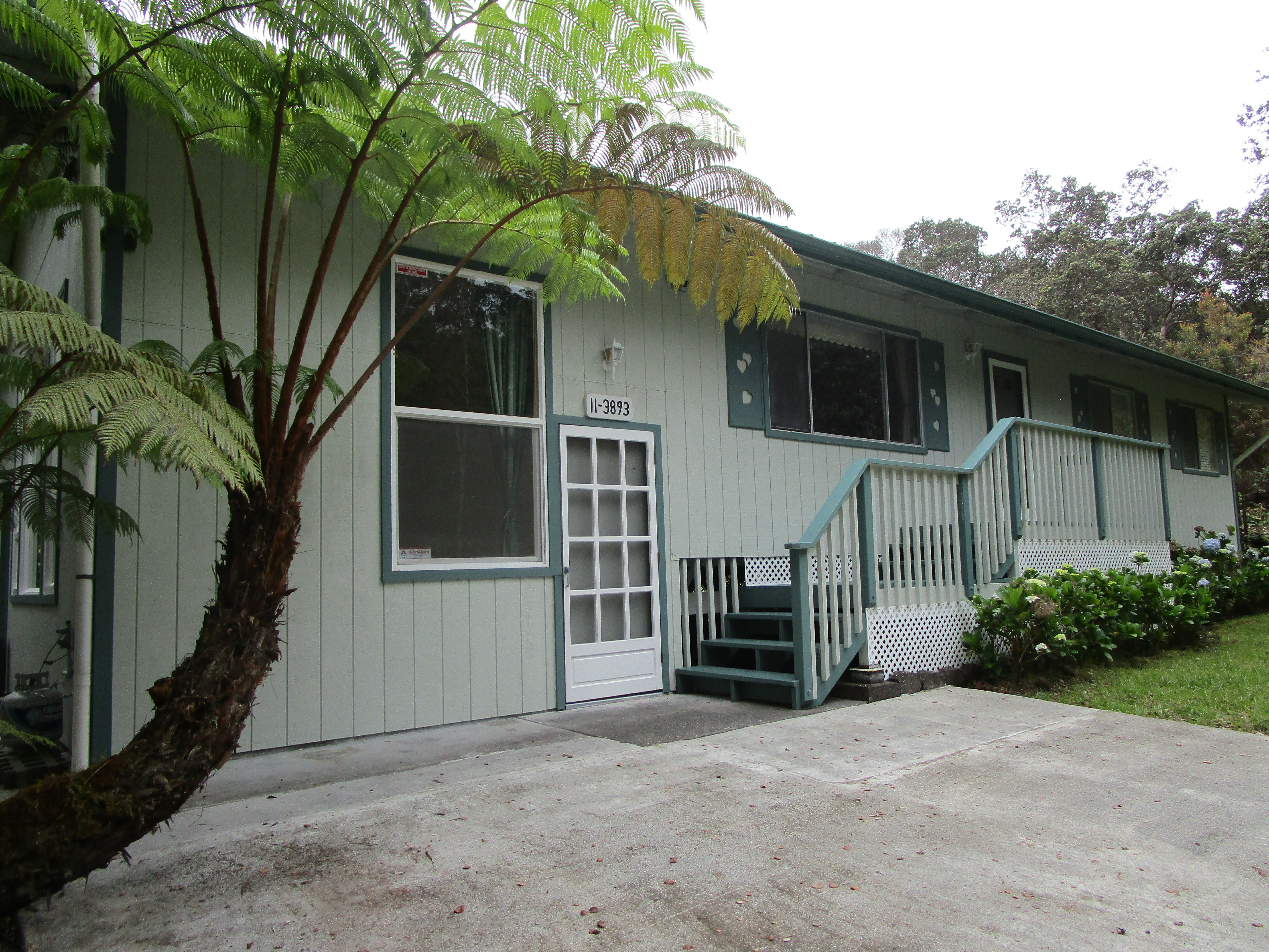 Property Photo: 11-3893 7th St HI 96785