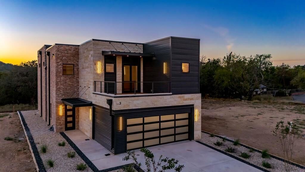 Property Photo:  1311 #3 Water St  TX 78028 