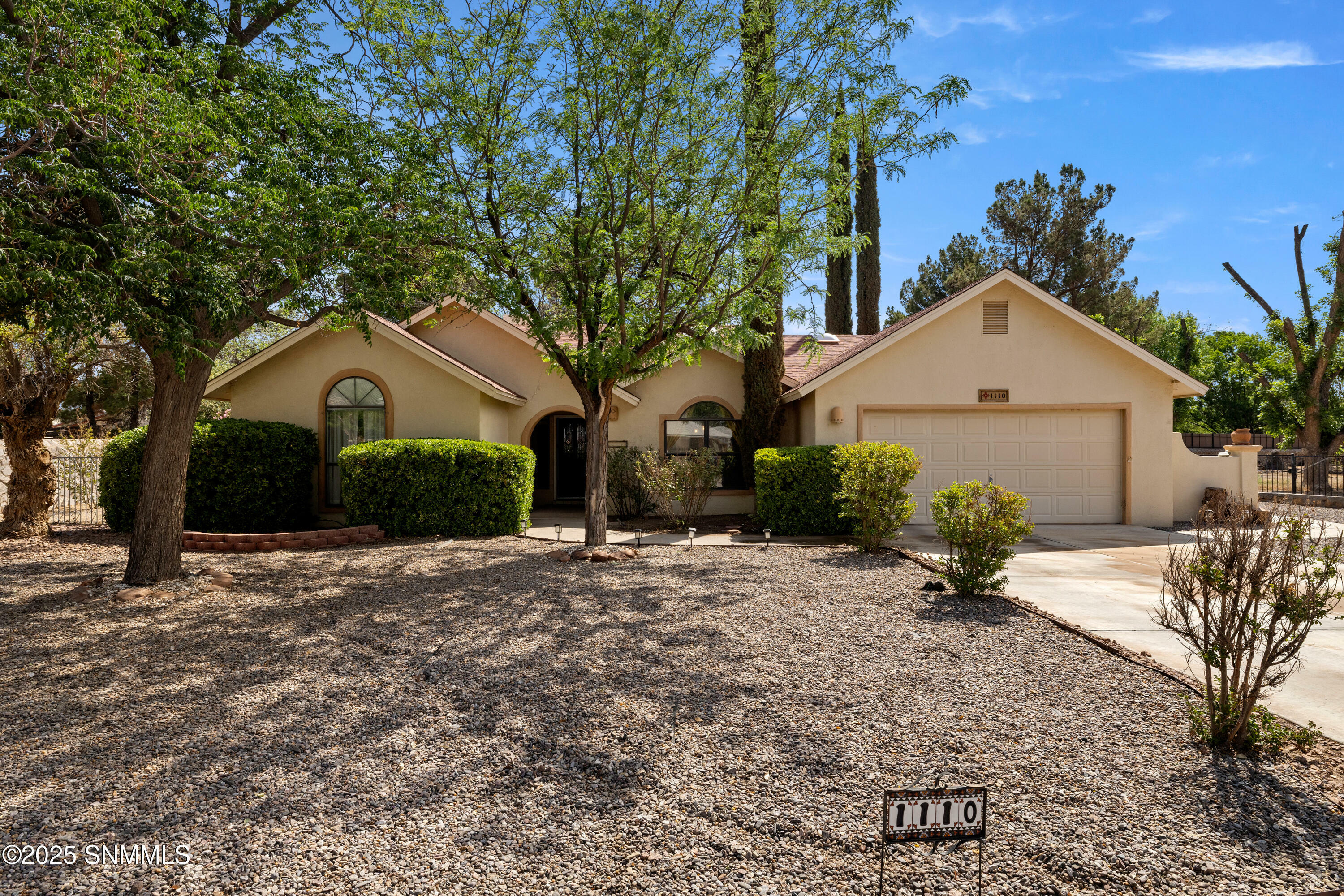 Property Photo:  1110 Rainbow Drive  NM 88005 