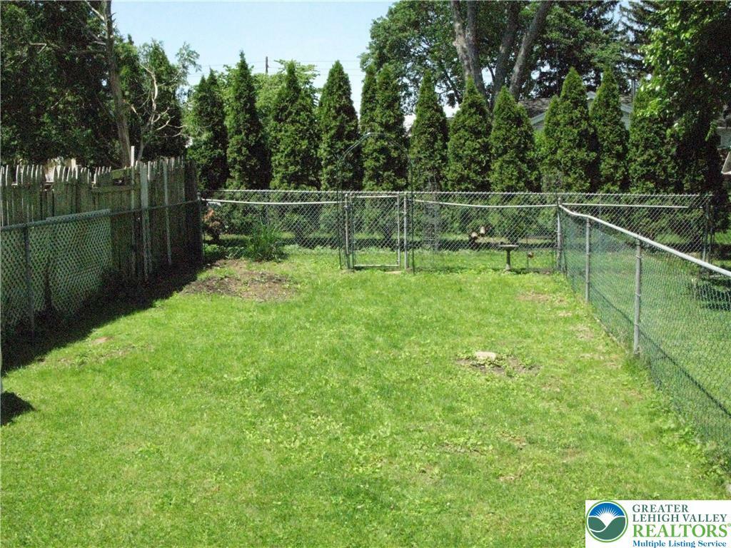 Property Photo: 1158 Driver Place PA 18106