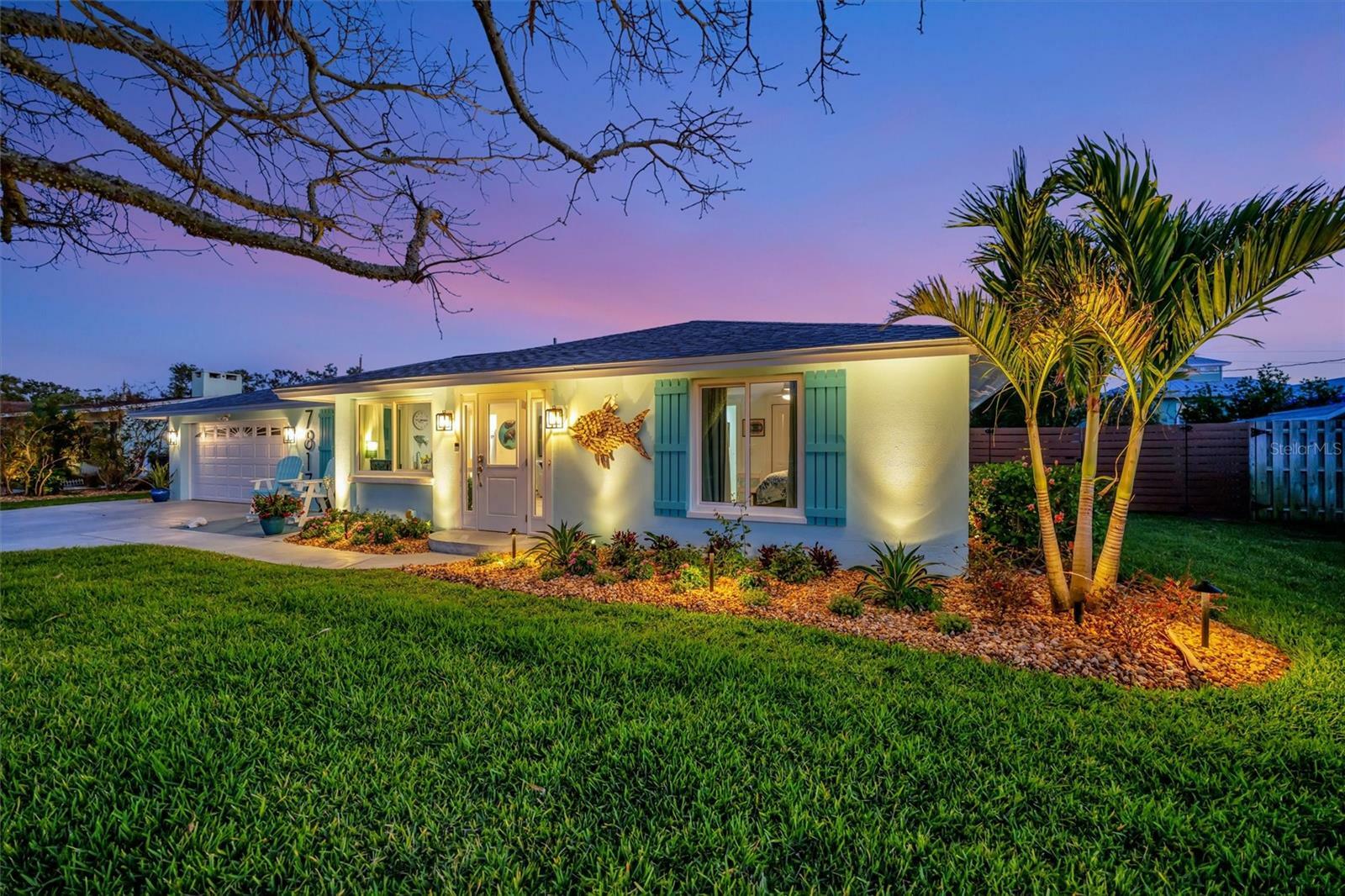 Property Photo: 7817 Alhambra Drive FL 34209