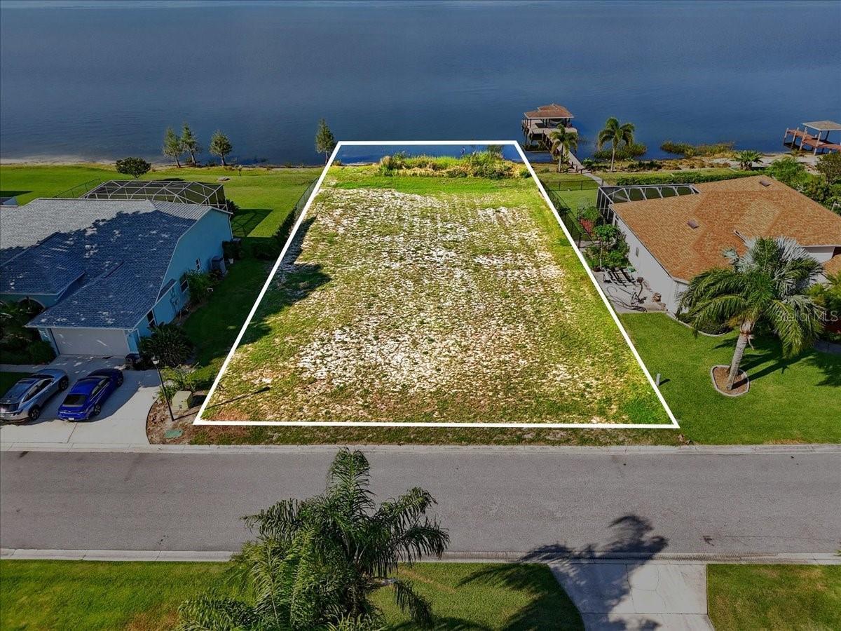 Property Photo: 437 Archaic Drive FL 33880