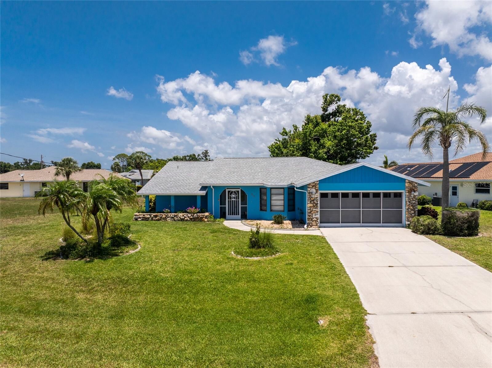 Property Photo:  23 Bunker Circle  FL 33947 