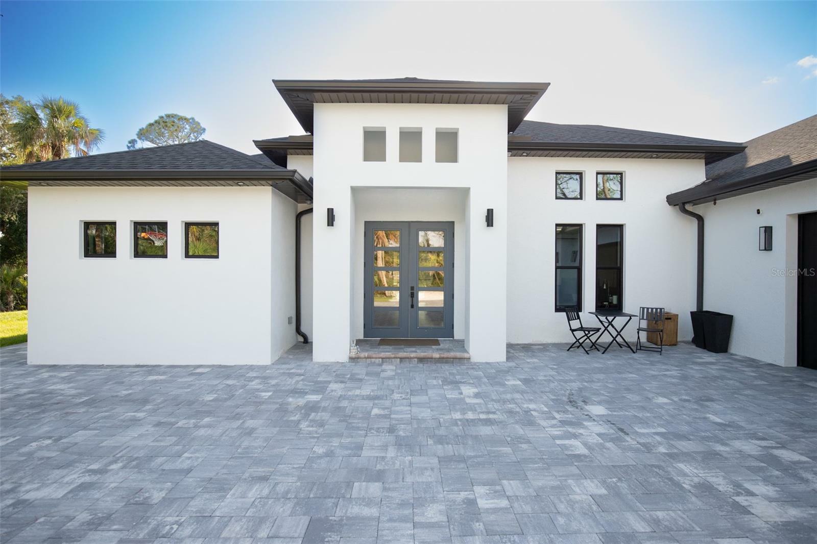 Property Photo: 6713 Taneytown Street FL 34291