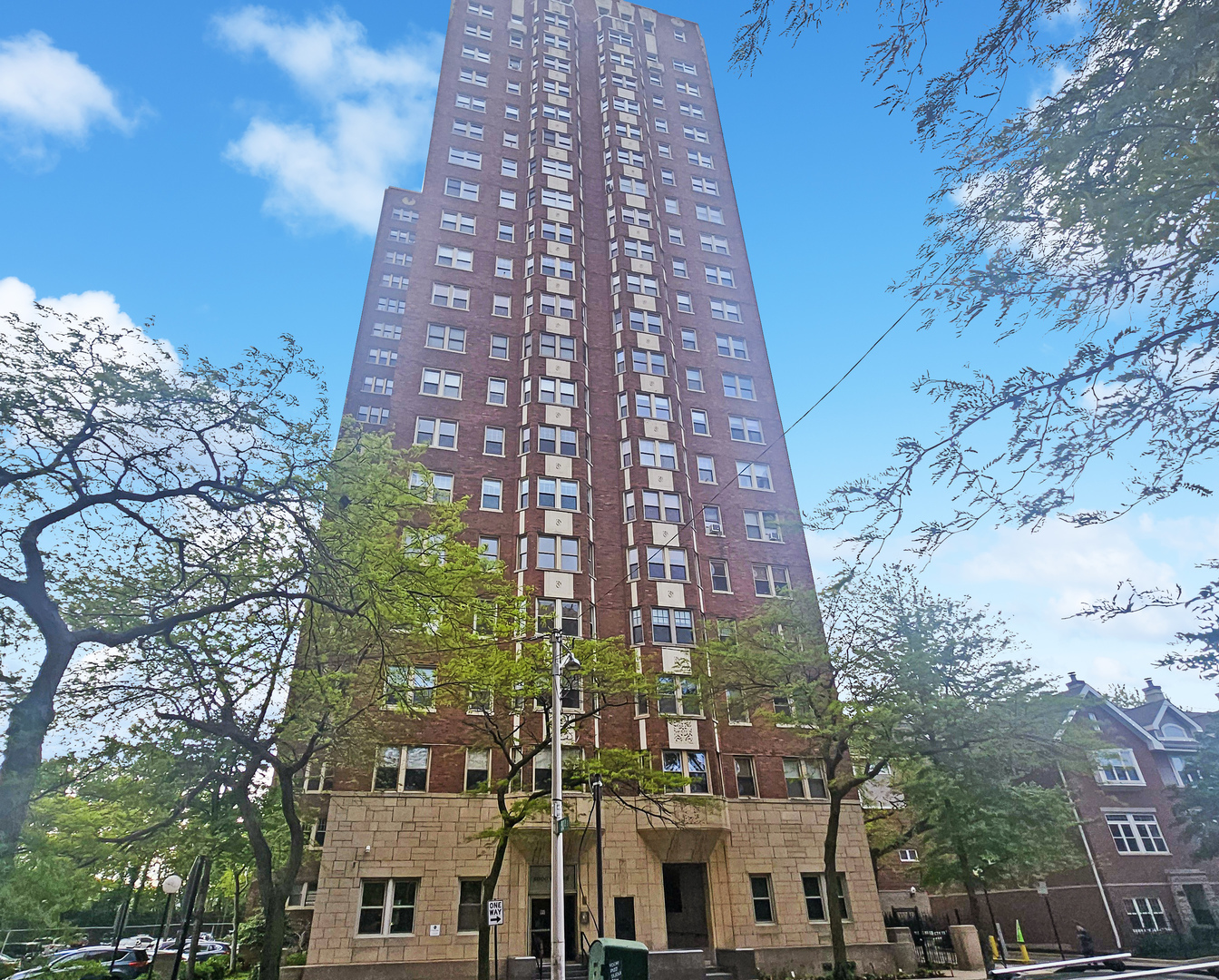 Property Photo: 5000 S Cornell Avenue 6C IL 60615