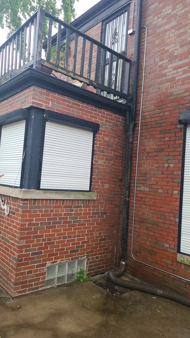 Property Photo:  8214 S Yates Boulevard  IL 60617 