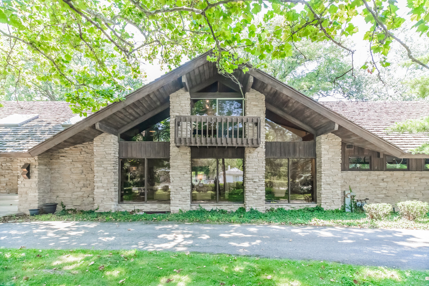 Property Photo: 8080 Wolf Road IL 60527