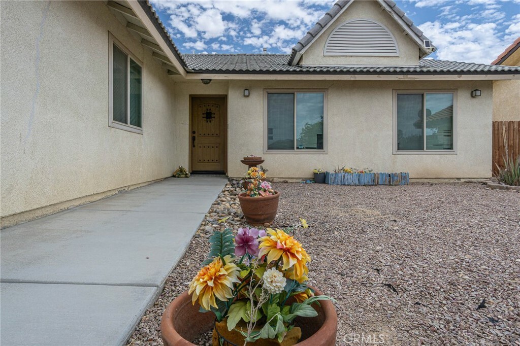 Property Photo: 14752 Grafton Lane CA 92342