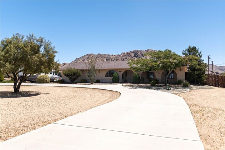 Property Photo: 17239 Mesquite Road CA 92307