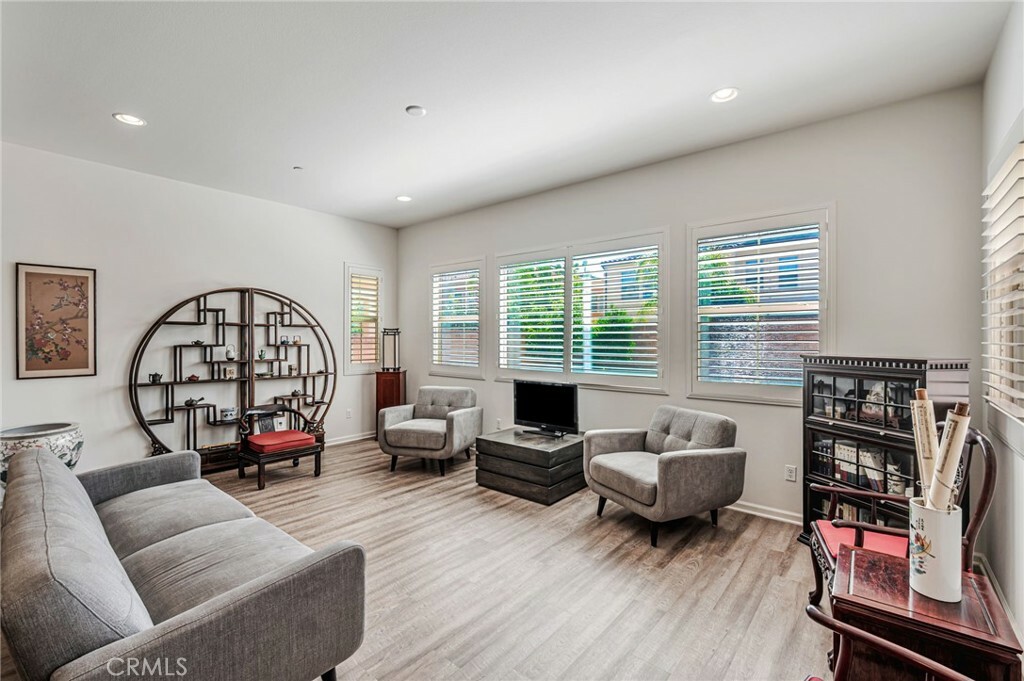 Property Photo:  27636 Skylark Lane  CA 91350 