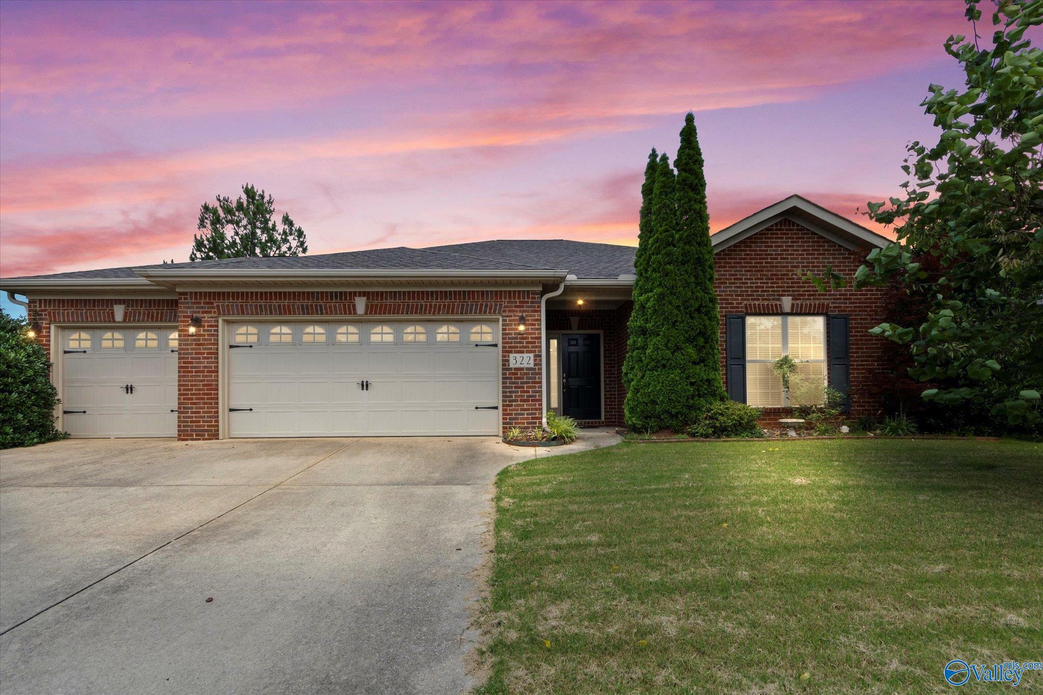 Property Photo: 322 South Back Creek Road AL 35757