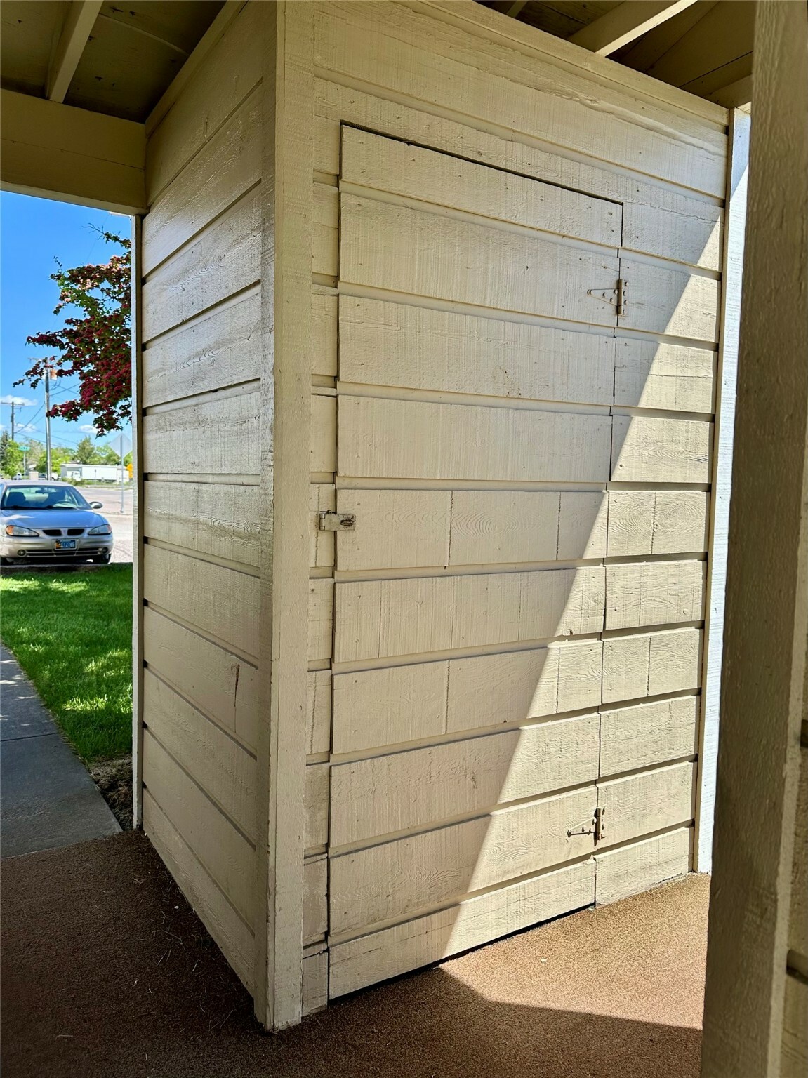 Property Photo:  1704 1st Avenue W  MT 59901 
