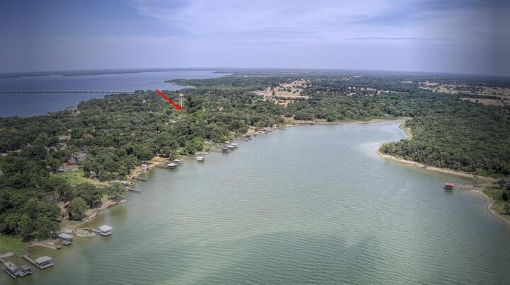 Property Photo: 552 Oak Leaf Trail TX 75472
