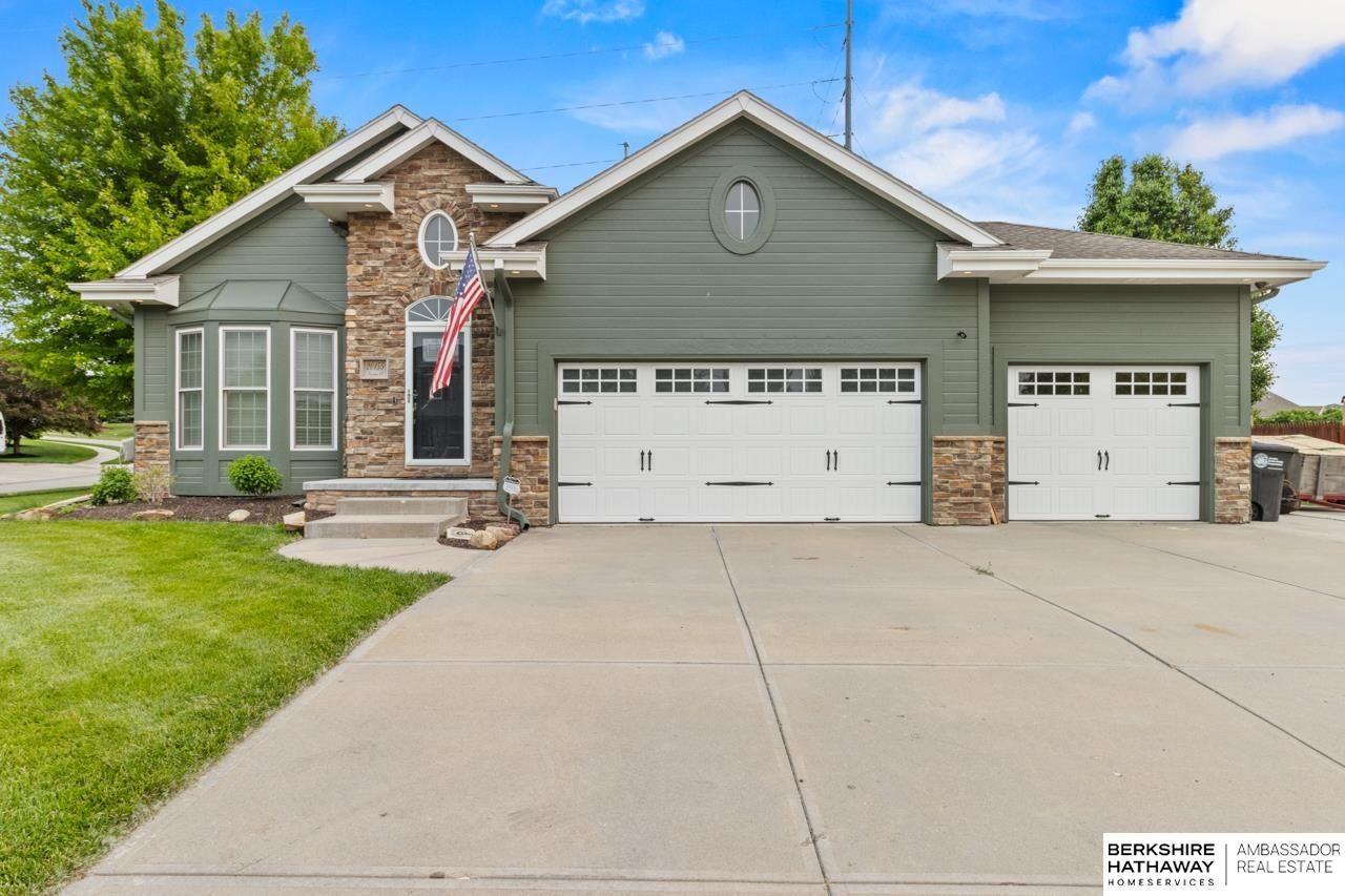 Property Photo: 20155 Farnam Street NE 68022