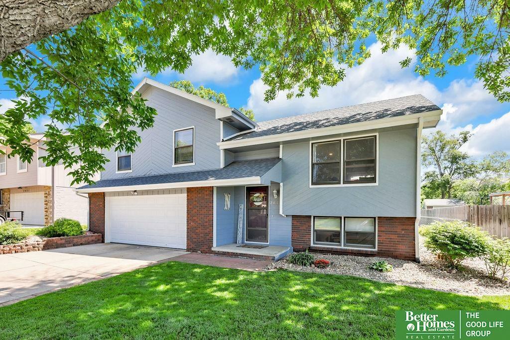 Property Photo: 2417 N 112 Street NE 68164