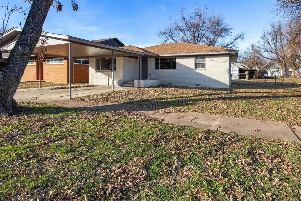 Property Photo: 818 W Minnesota Avenue OK 73018