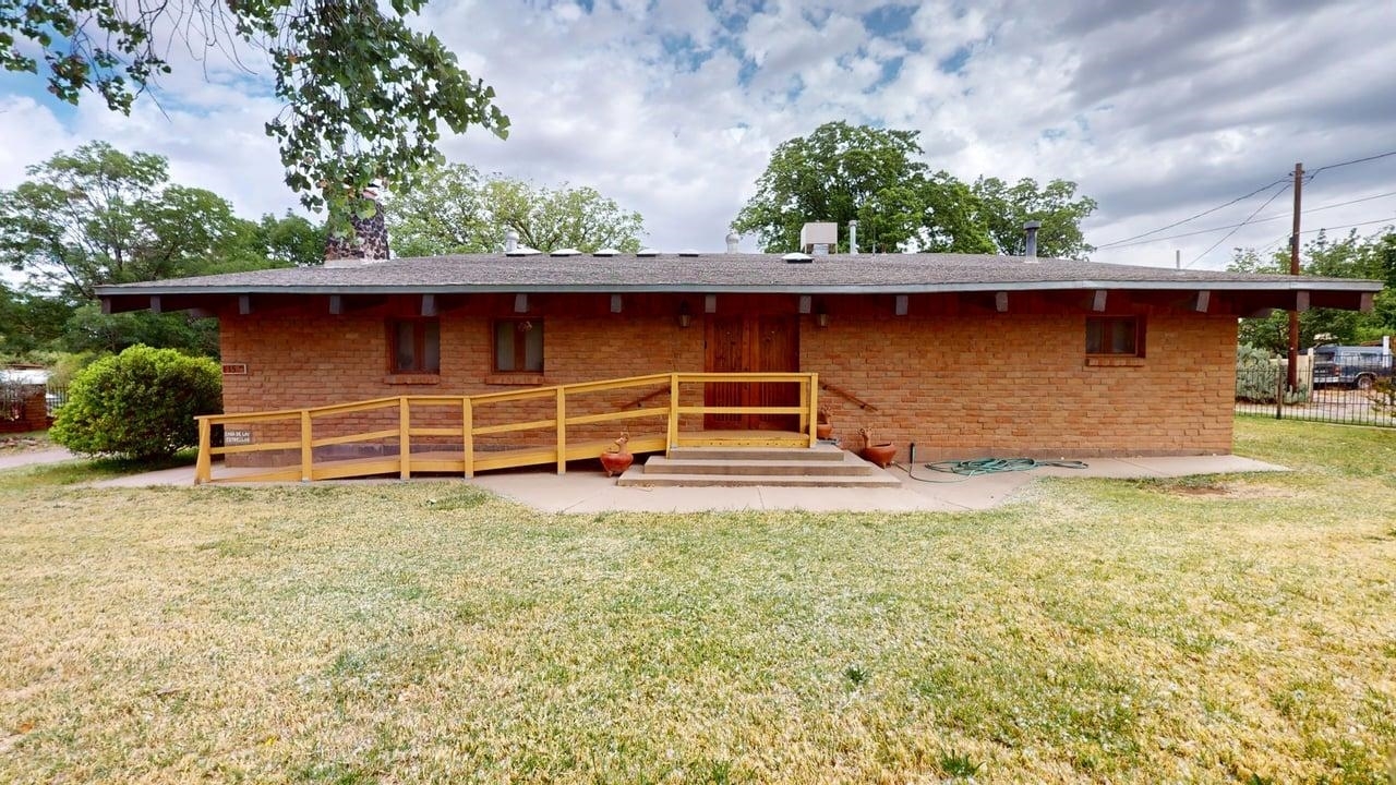 Property Photo: 15 Water St NM 88337