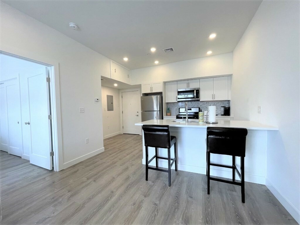 Property Photo: 302 Broadway 202 MA 02149