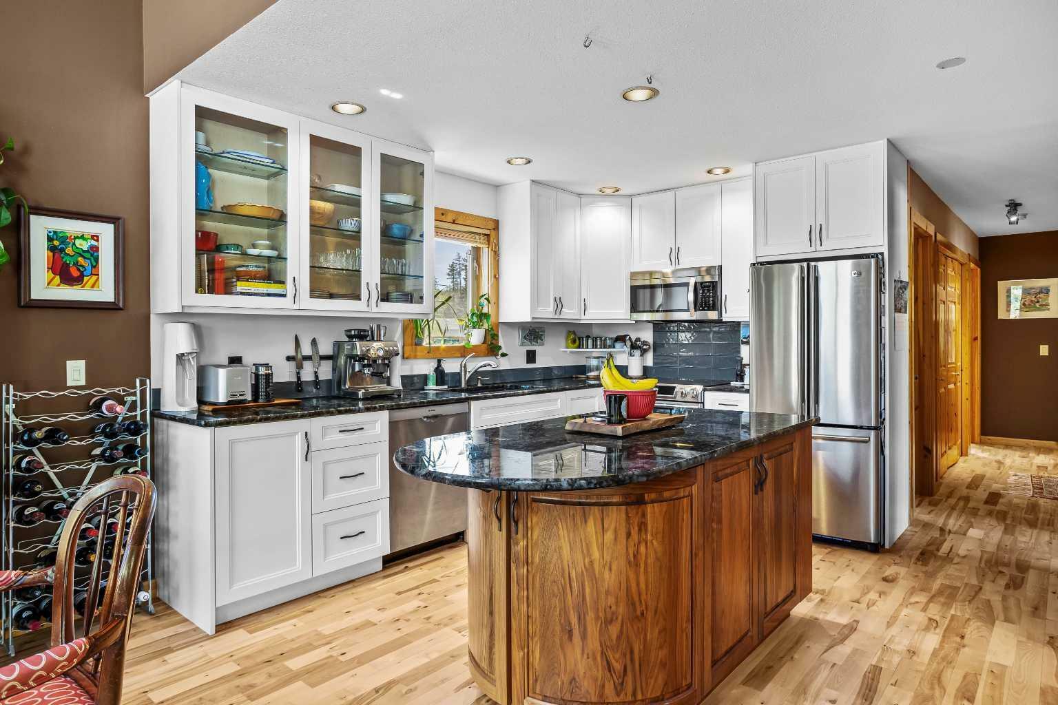 Property Photo: 957 Lawrence Grassi Ridge AB T1W 1P2