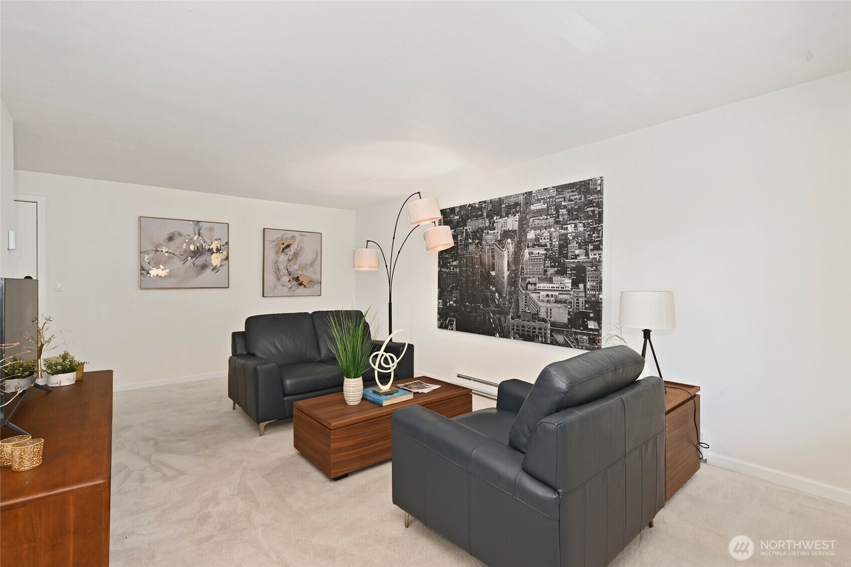 Property Photo: 7021 Sand Point Wy B319 WA 98115
