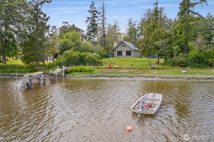 Property Photo: 375 De Haro Lane W WA 98250