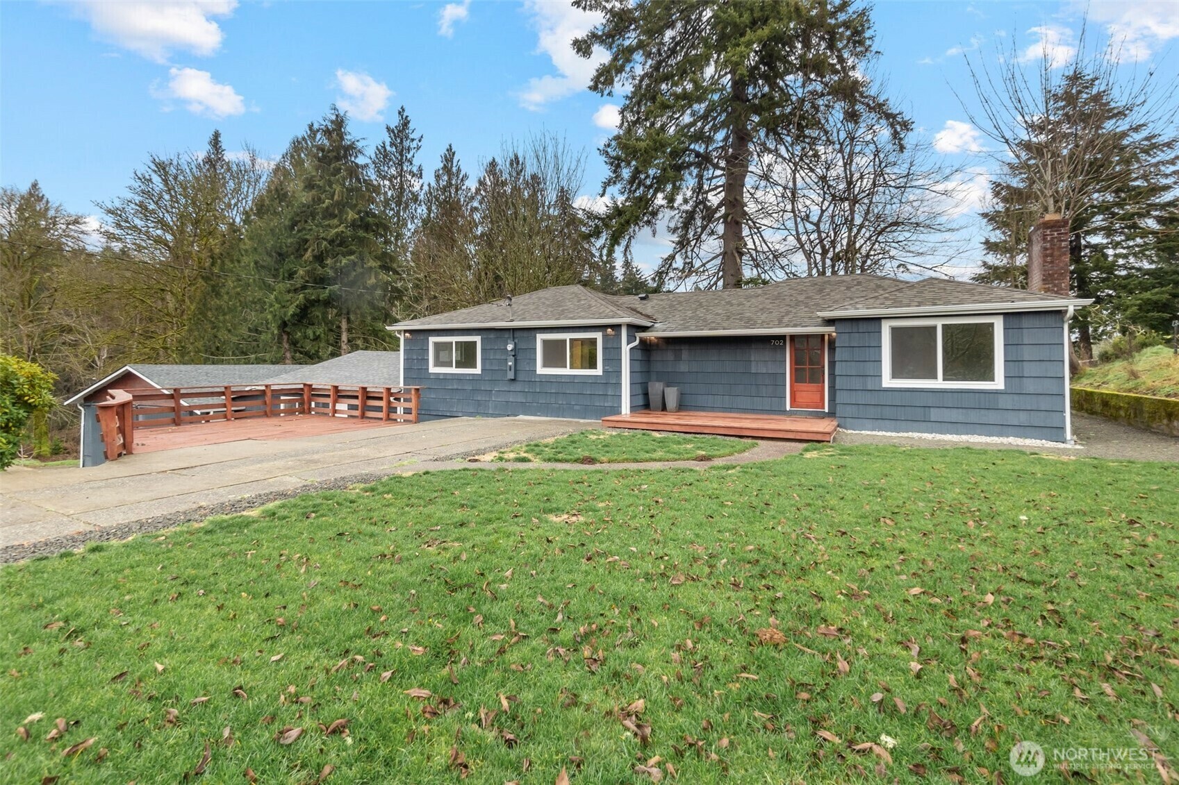 Property Photo: 702 Dennis Street SE WA 98501