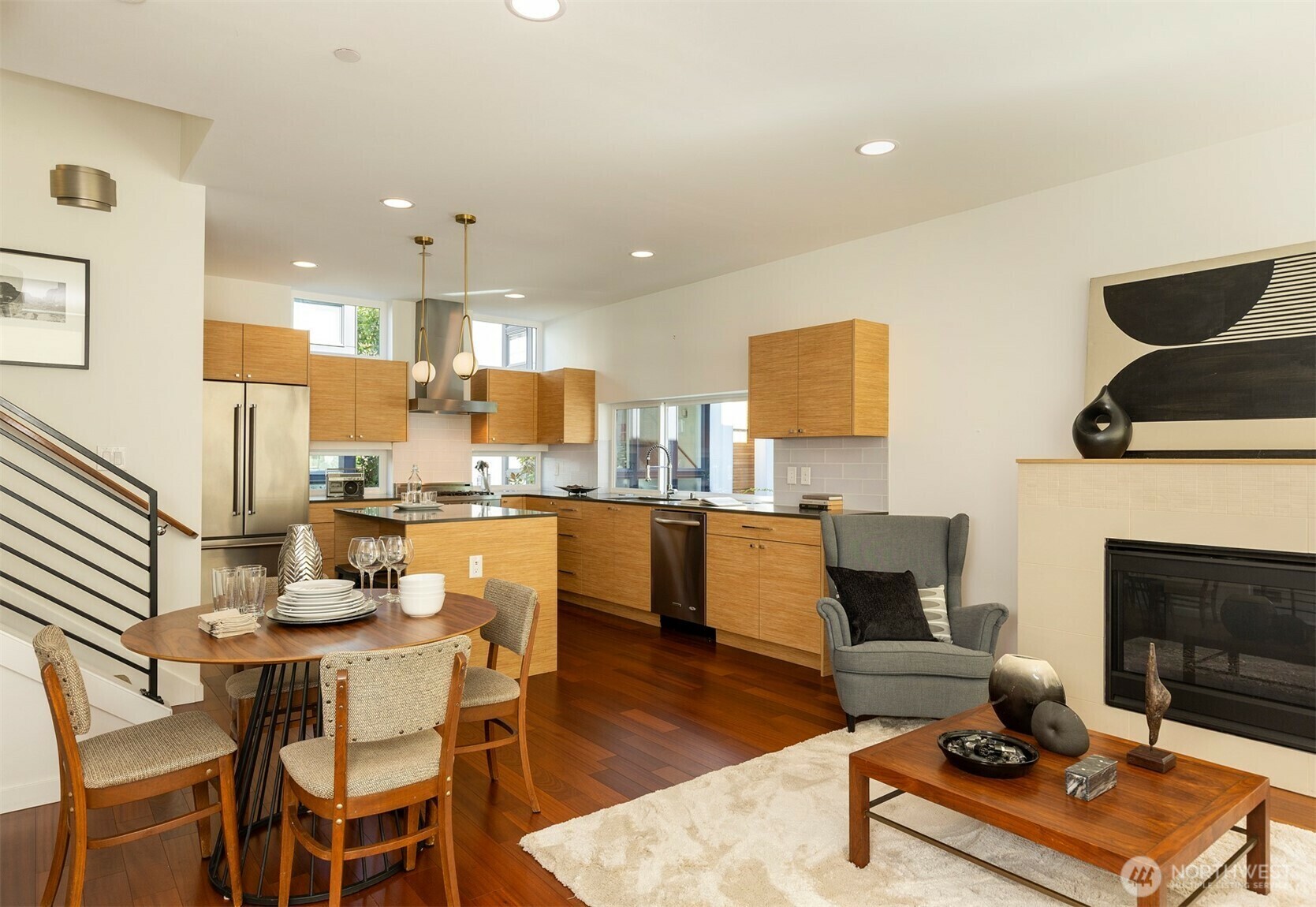 Property Photo: 1142 10th Avenue E A WA 98102