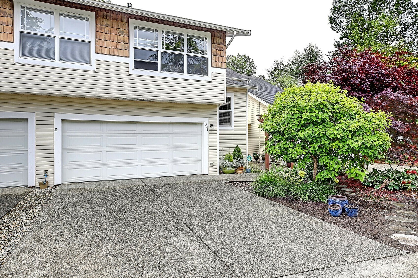 Property Photo: 7318 Centerville Court 304 WA 98292