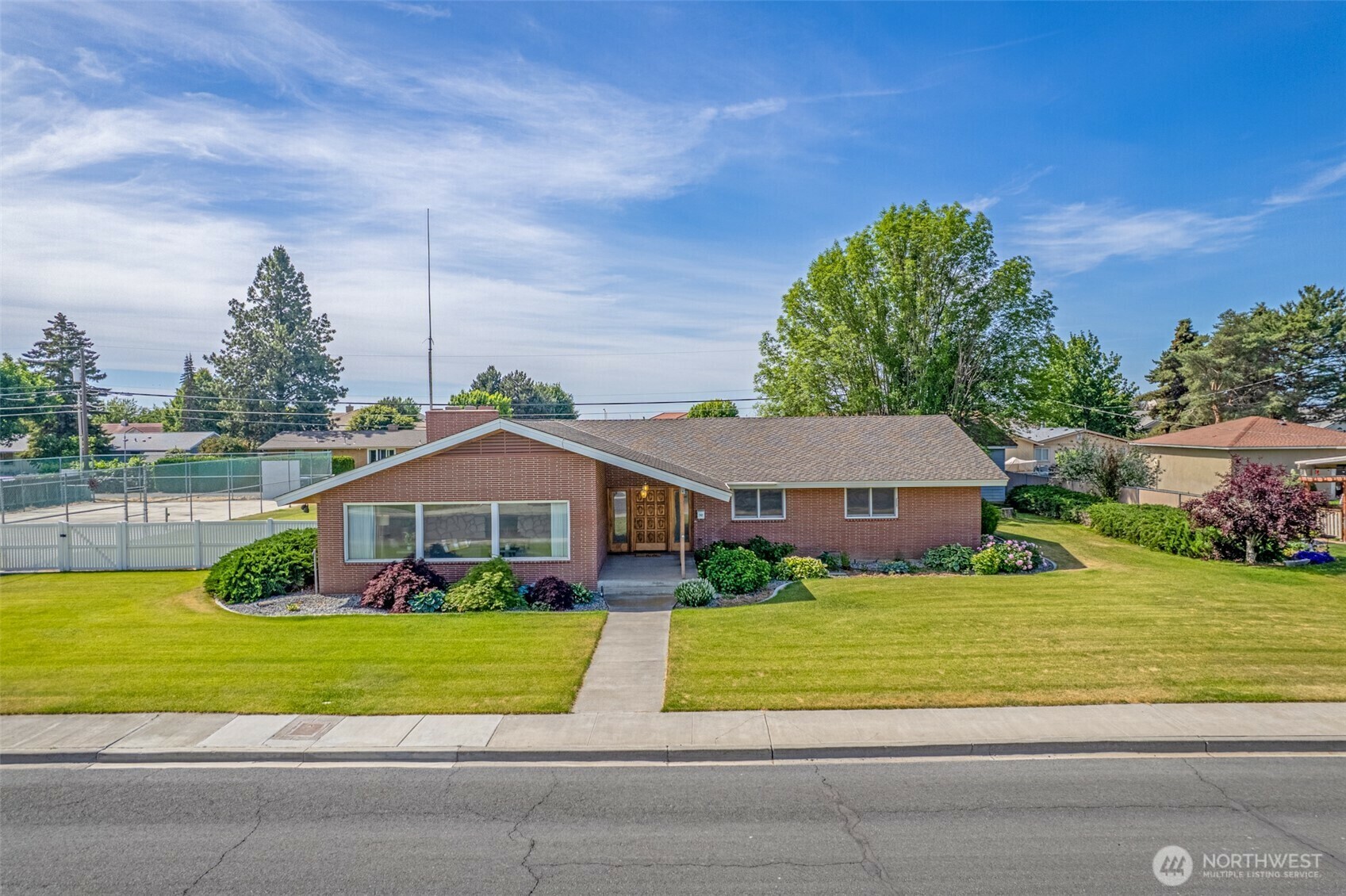 Property Photo: 742 I Street SW WA 98848