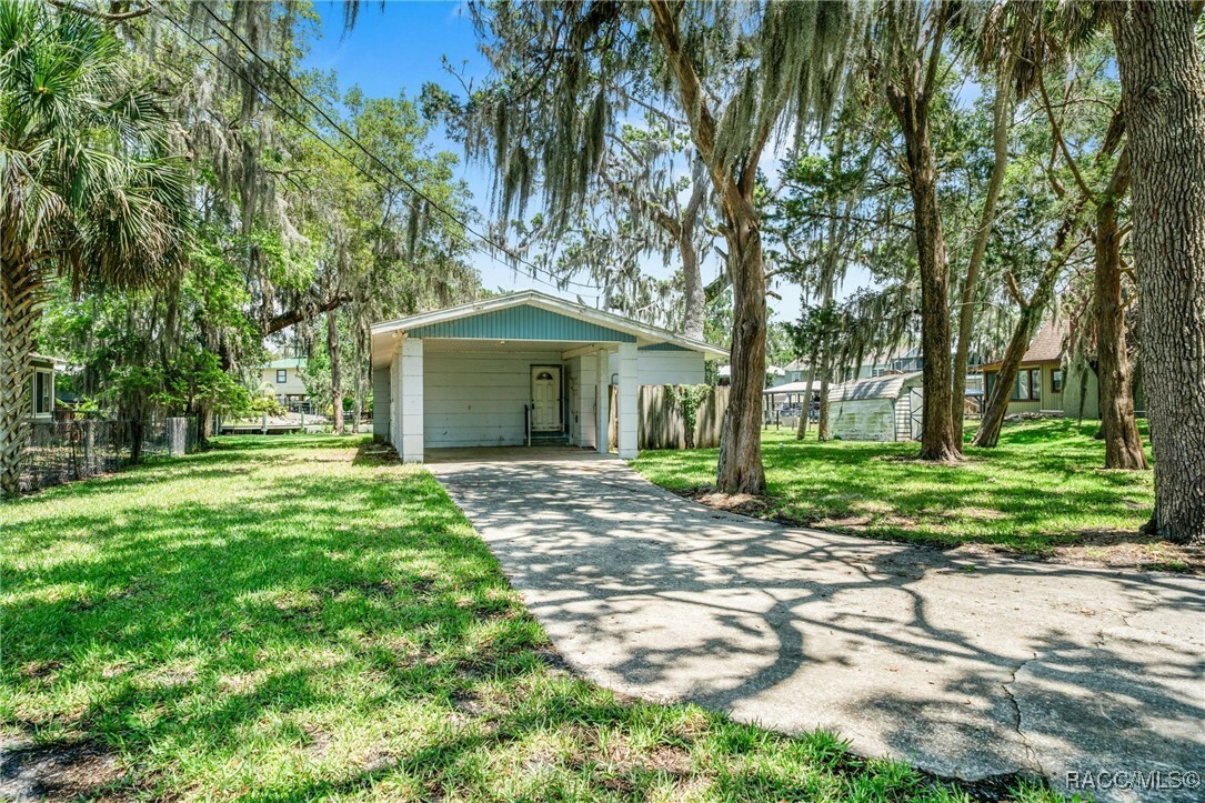 Property Photo: 5509 S Garcia Road FL 34448