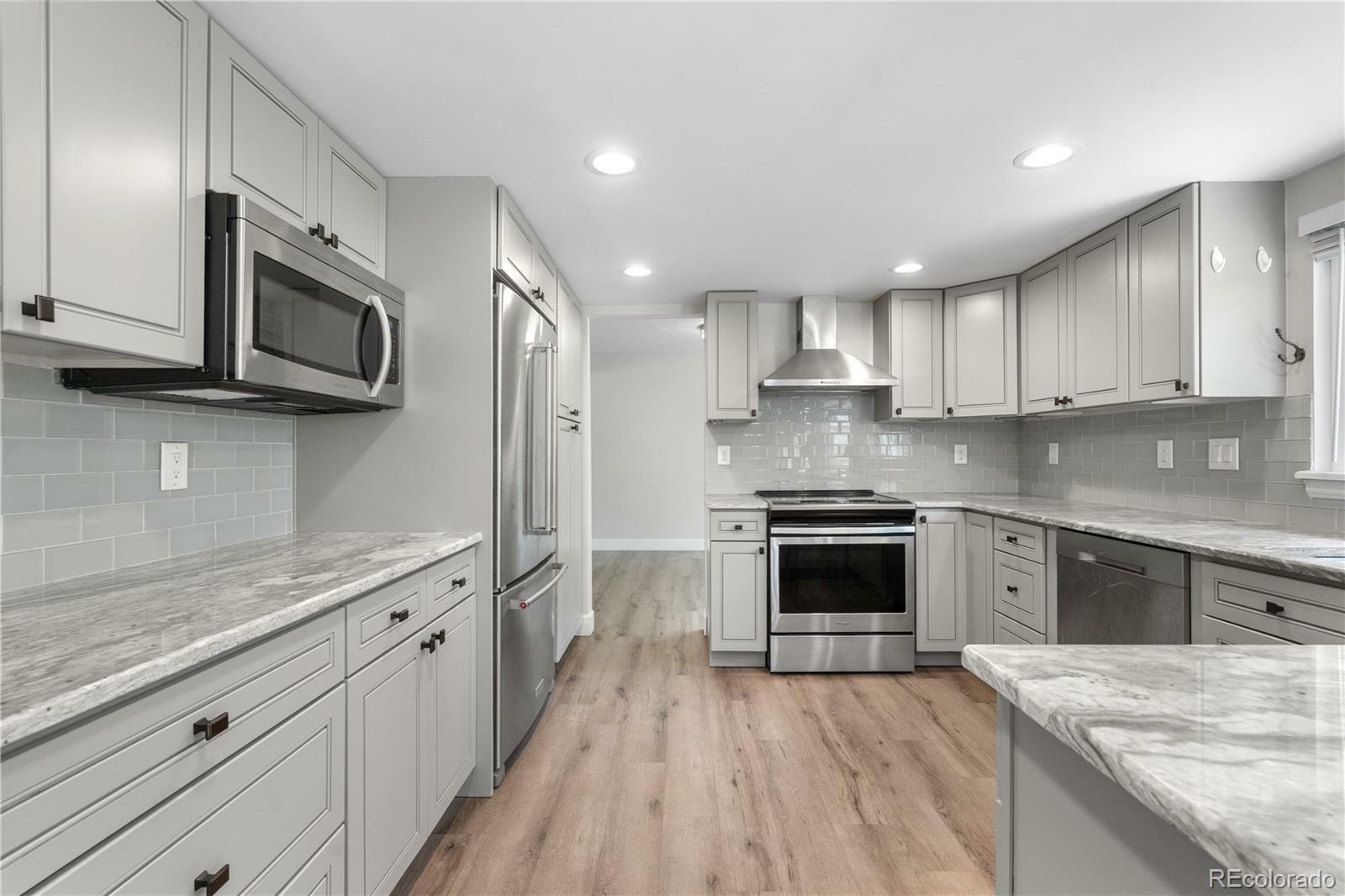 Property Photo: 10724 E Maplewood Place CO 80111